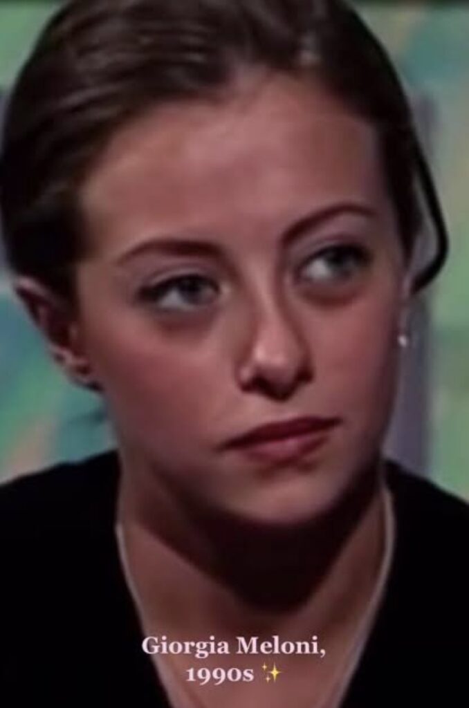 メローニ首相 若い頃